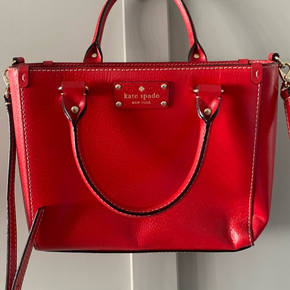kate spade Handbags - KATE SPADE Large Red Leather Tote Briefcase Shoulder Bag Excellent condition